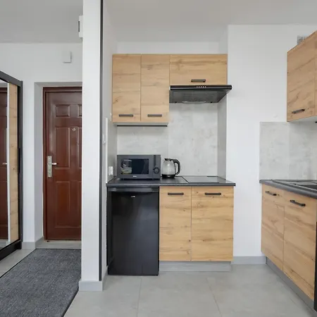 Comfortable One-bedroom Mokotow By Renters Appartamento